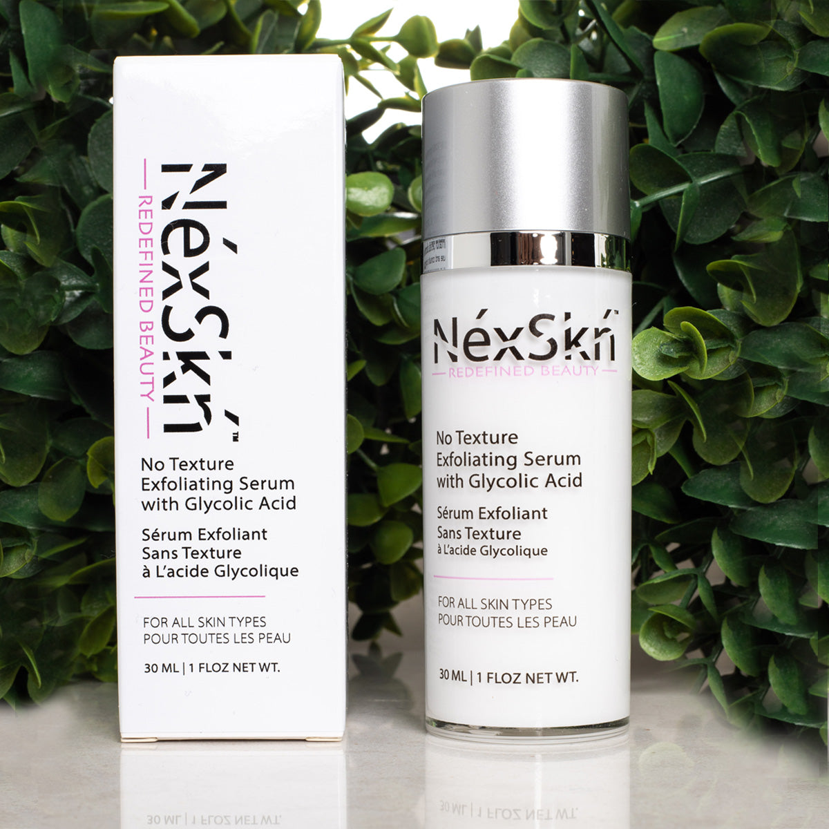 No Texture Exfoliating Serum with Glycolic Acid