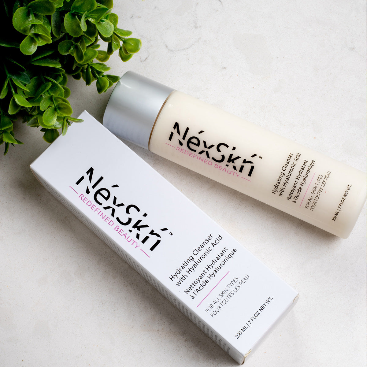 Hydrating Cleanser with Hyaluronic Acid | Premium Skincare | NéxSkń